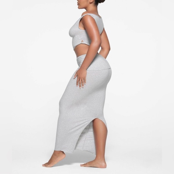 Skims Foldover Skirt - Picture 2 of 6
